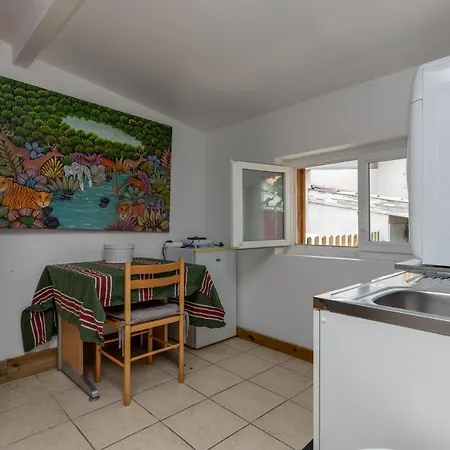 Petit Studio Dans Jardin Privatif Apartment